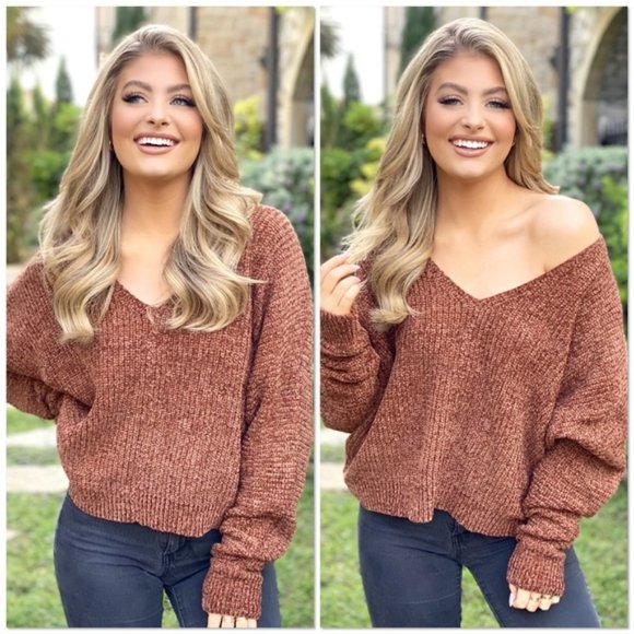 🌹SALE -- HAZELNUT CHENILLE V NECK SWEATER - Picture 2 of 7